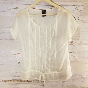 Vanity white lace short sleeve top